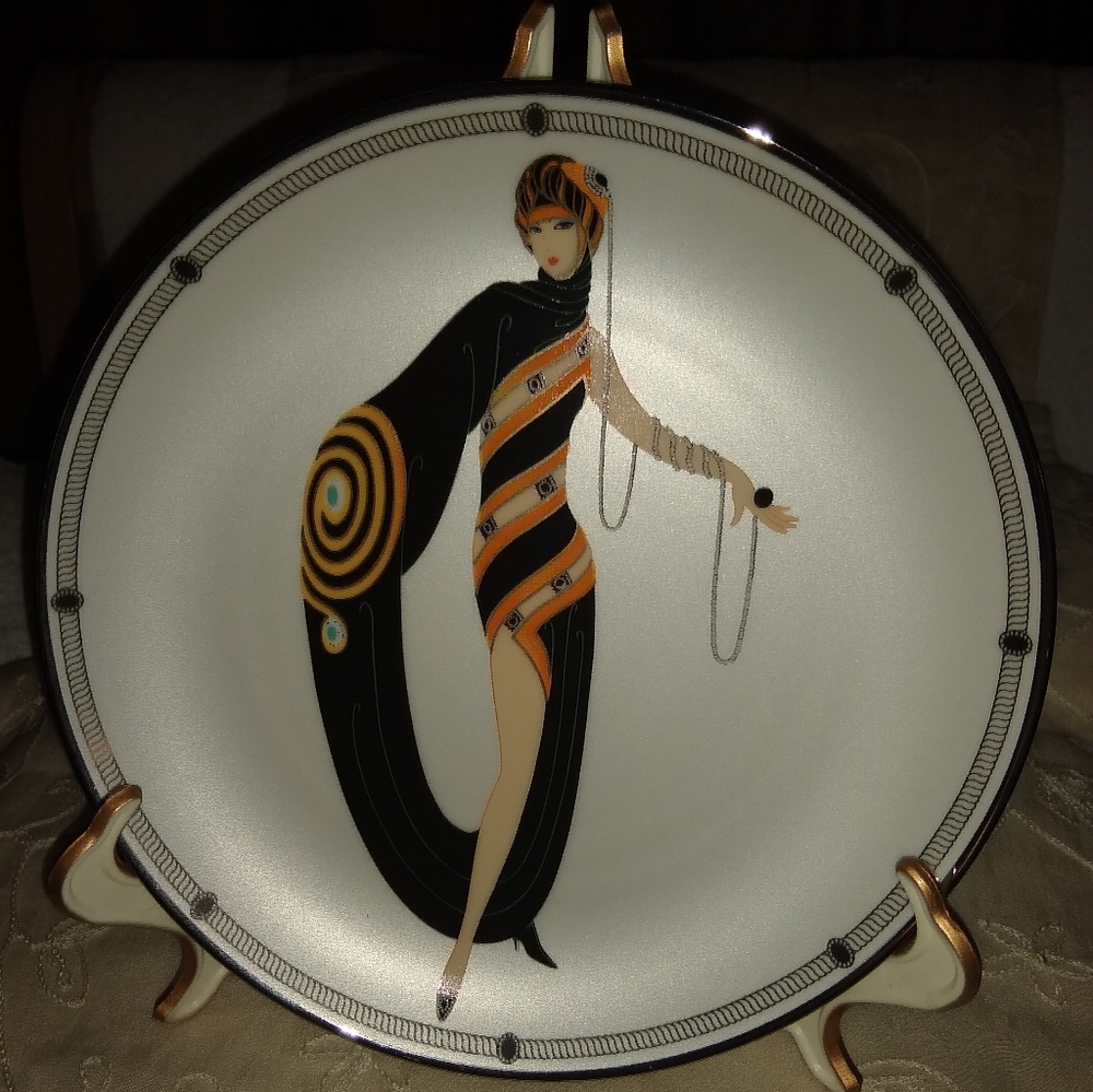 Pearls & Emeralds House of Erte plate.